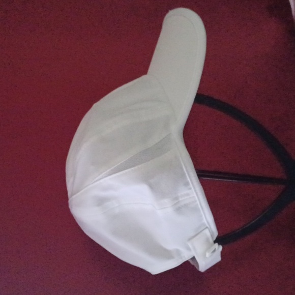 Adidas White Cap - Picture 5 of 9